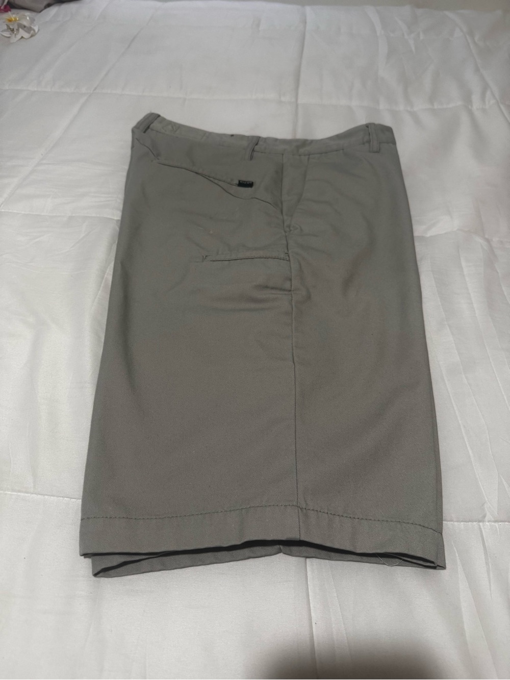 Volcom- Men's Casual Shorts- light Gray.